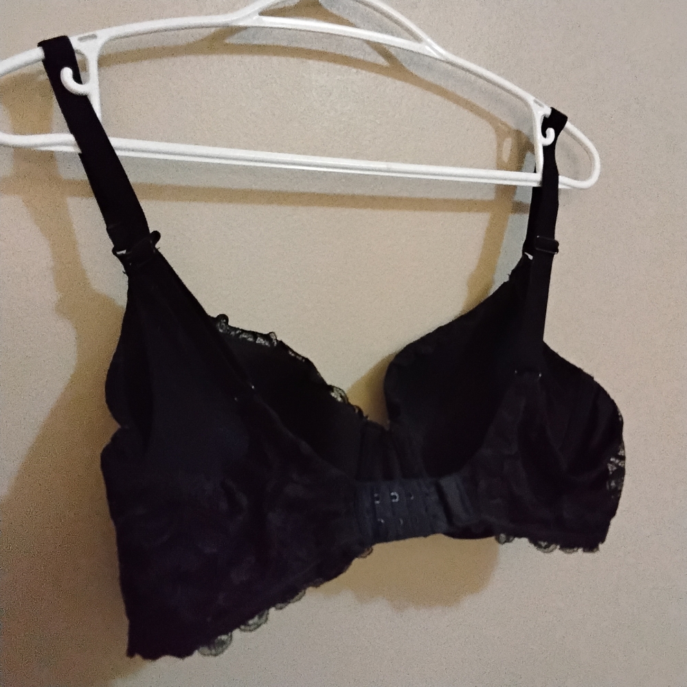 La Vie En Rose Black Lace-Trim Nursing T-Shirt Bra – Size 34C EUC - Picture 8 of 9